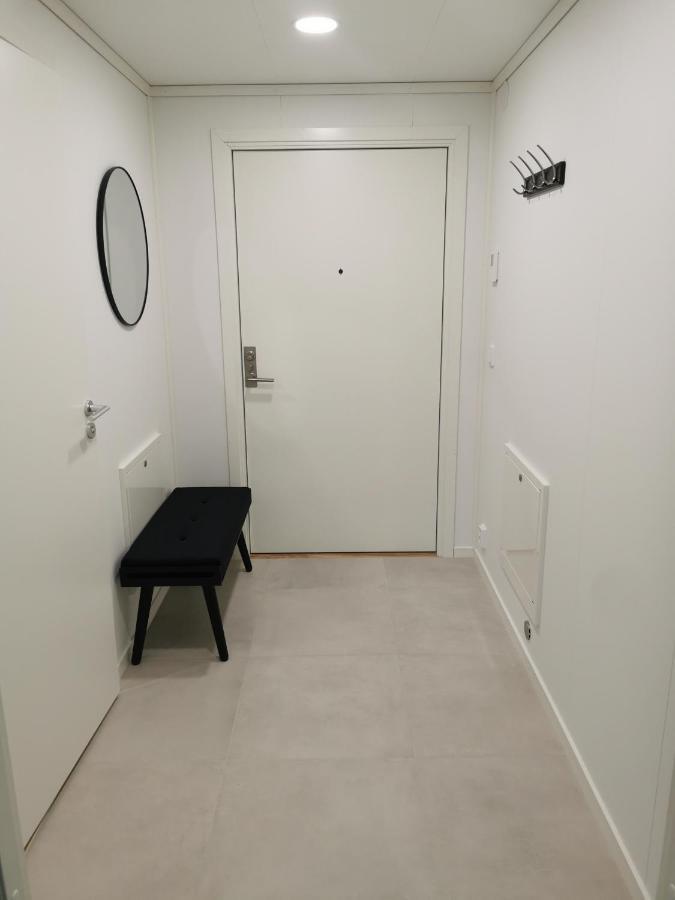 Lofoten Studio Apartment, Vestermyrveien 11 Svolvær Kültér fotó